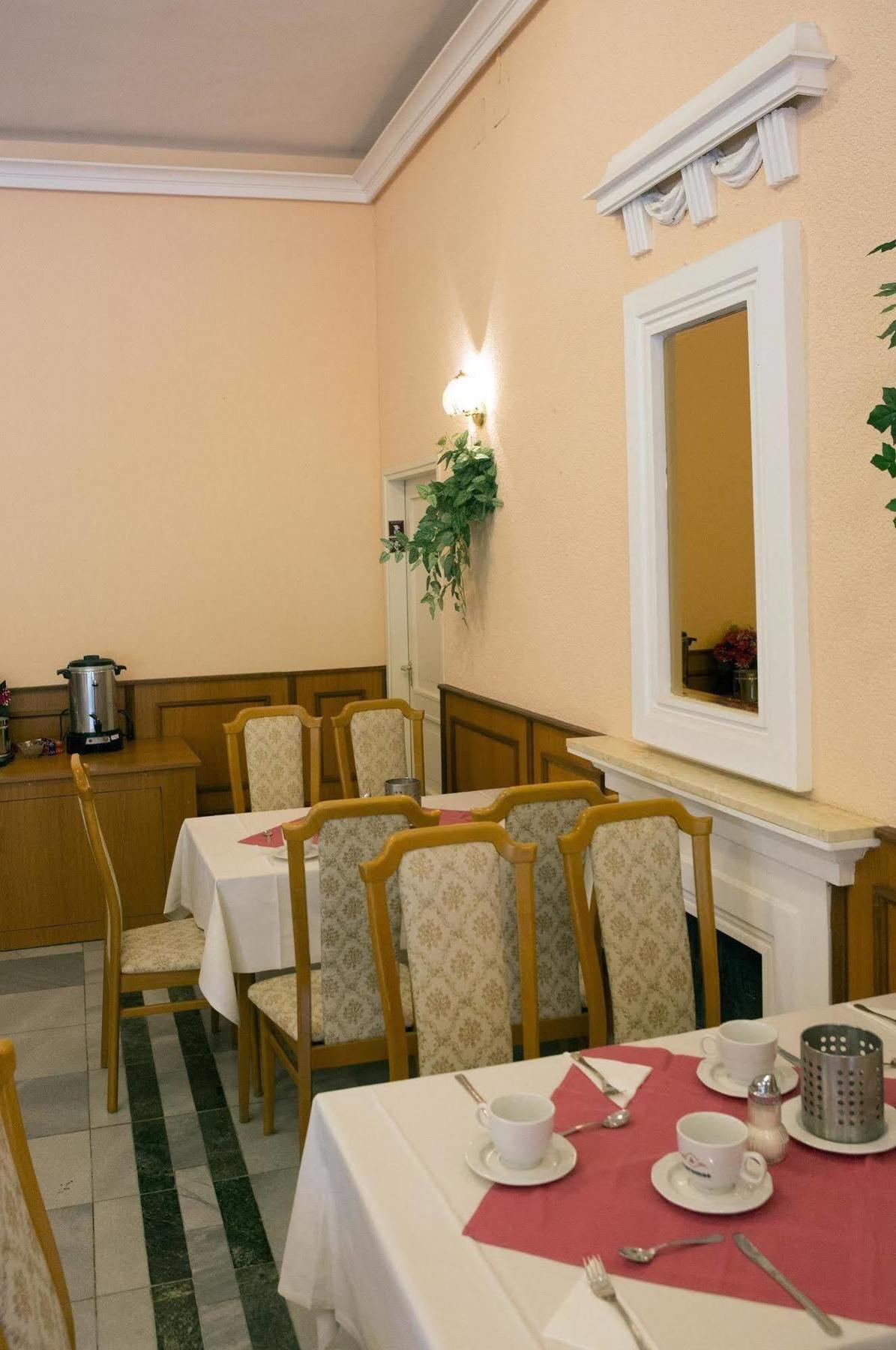 Hotel Francoise 발라톤엘 외부 사진